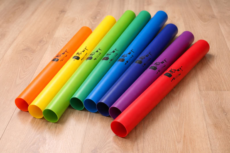 Fælles teambuilding-event med boomwhackers og festlige rytmer for hele holdet.