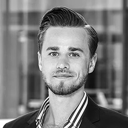 Lukas fra Deloitte er tilfreds kunde hos GoTeam med fokus på team building til firmaarrangementer.